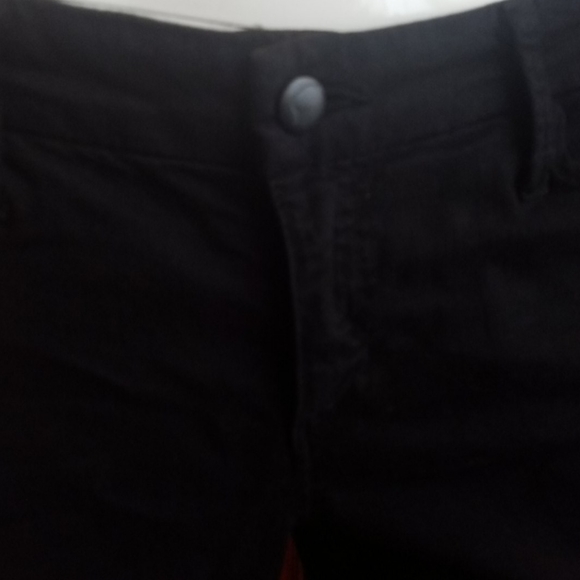 Black Jean's - Picture 2 of 5